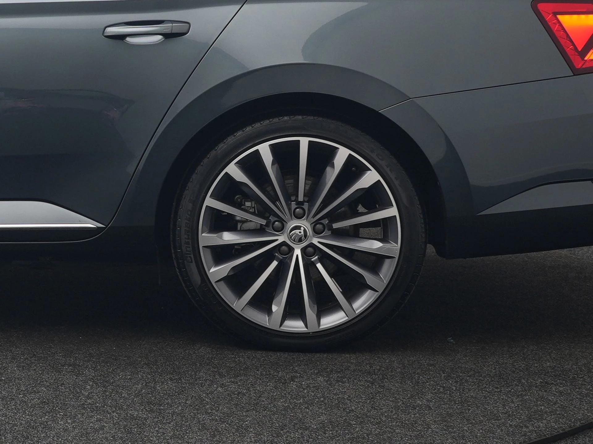 Hoofdafbeelding Škoda Superb