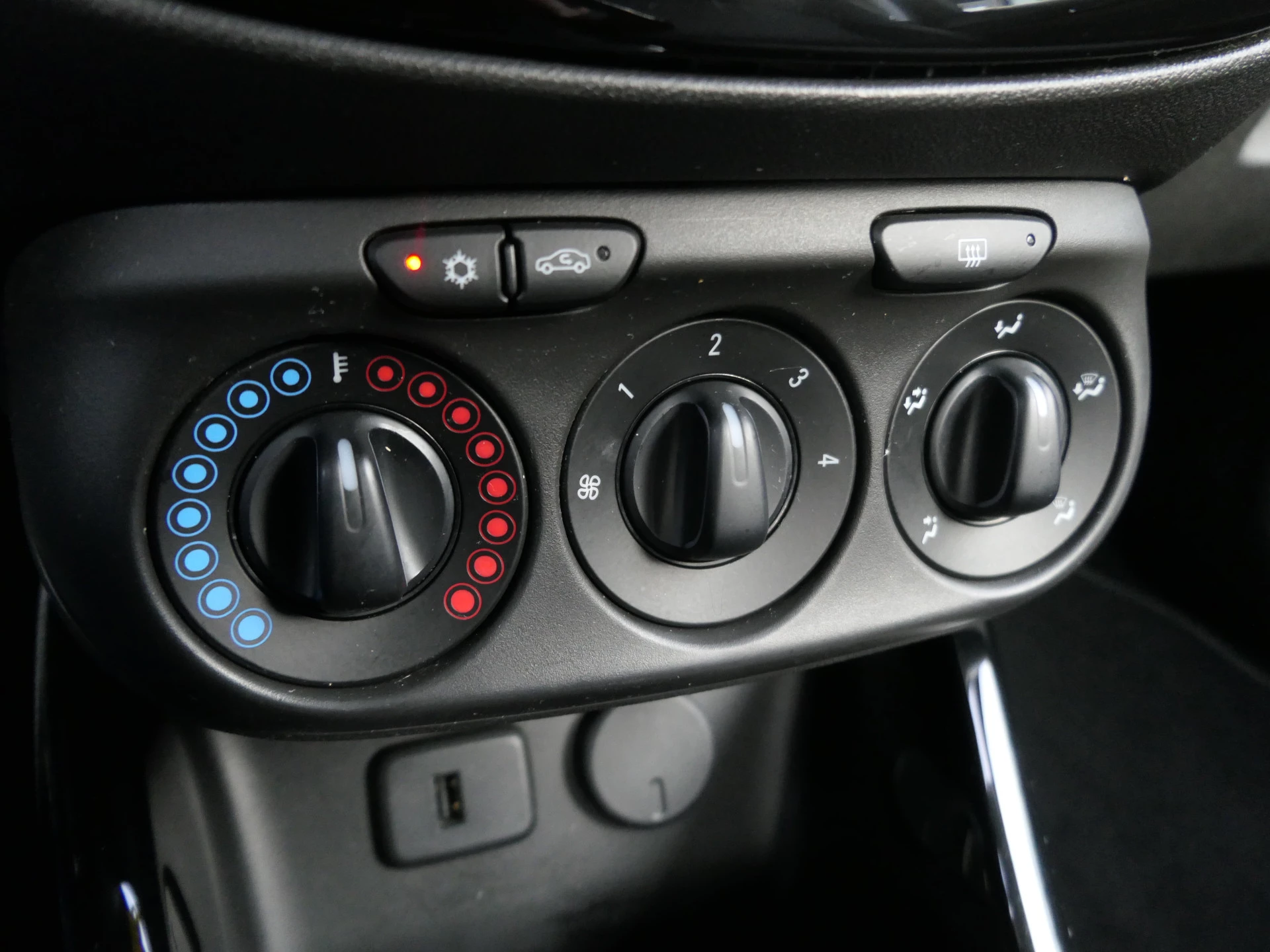 Hoofdafbeelding Opel ADAM