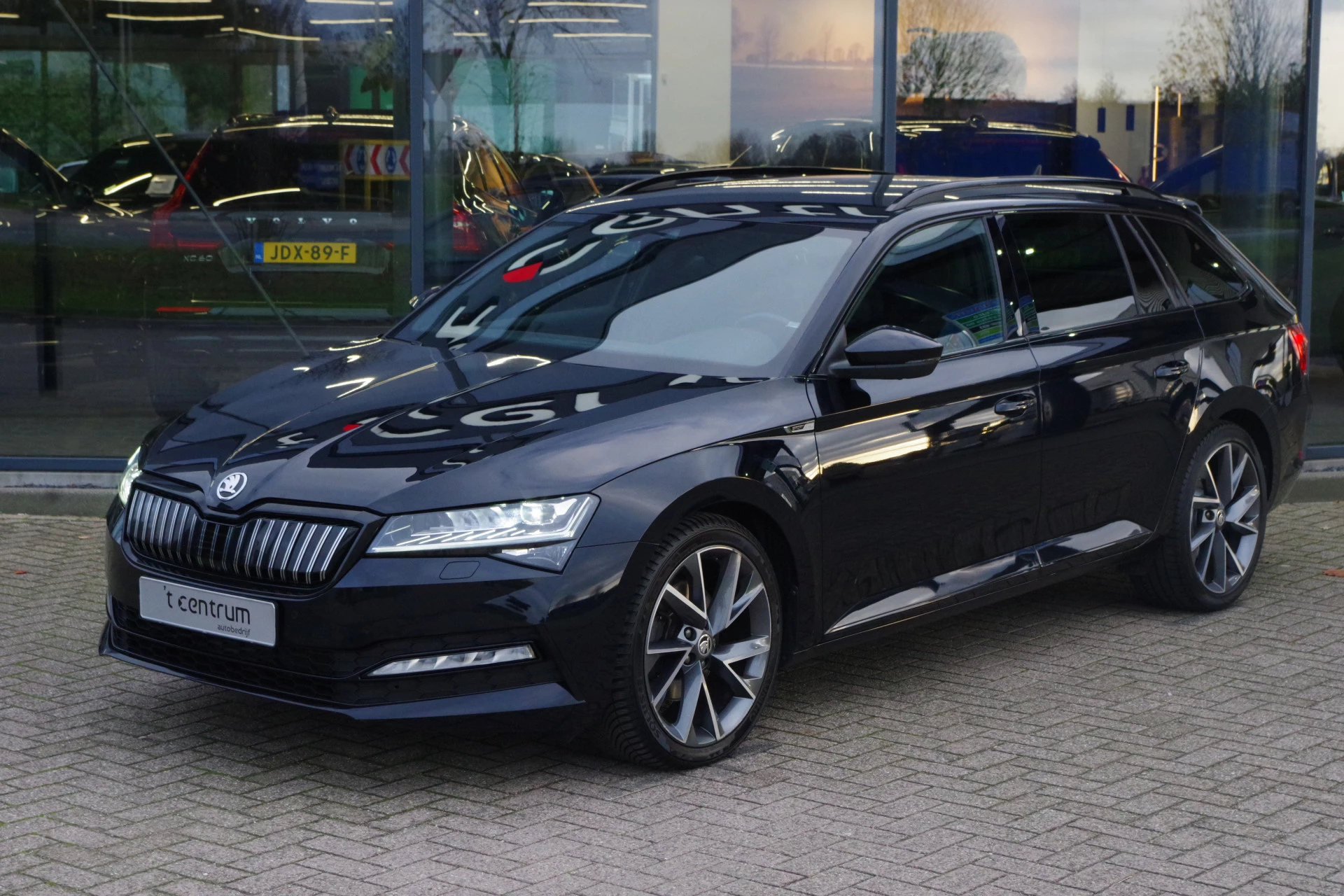 Hoofdafbeelding Škoda Superb