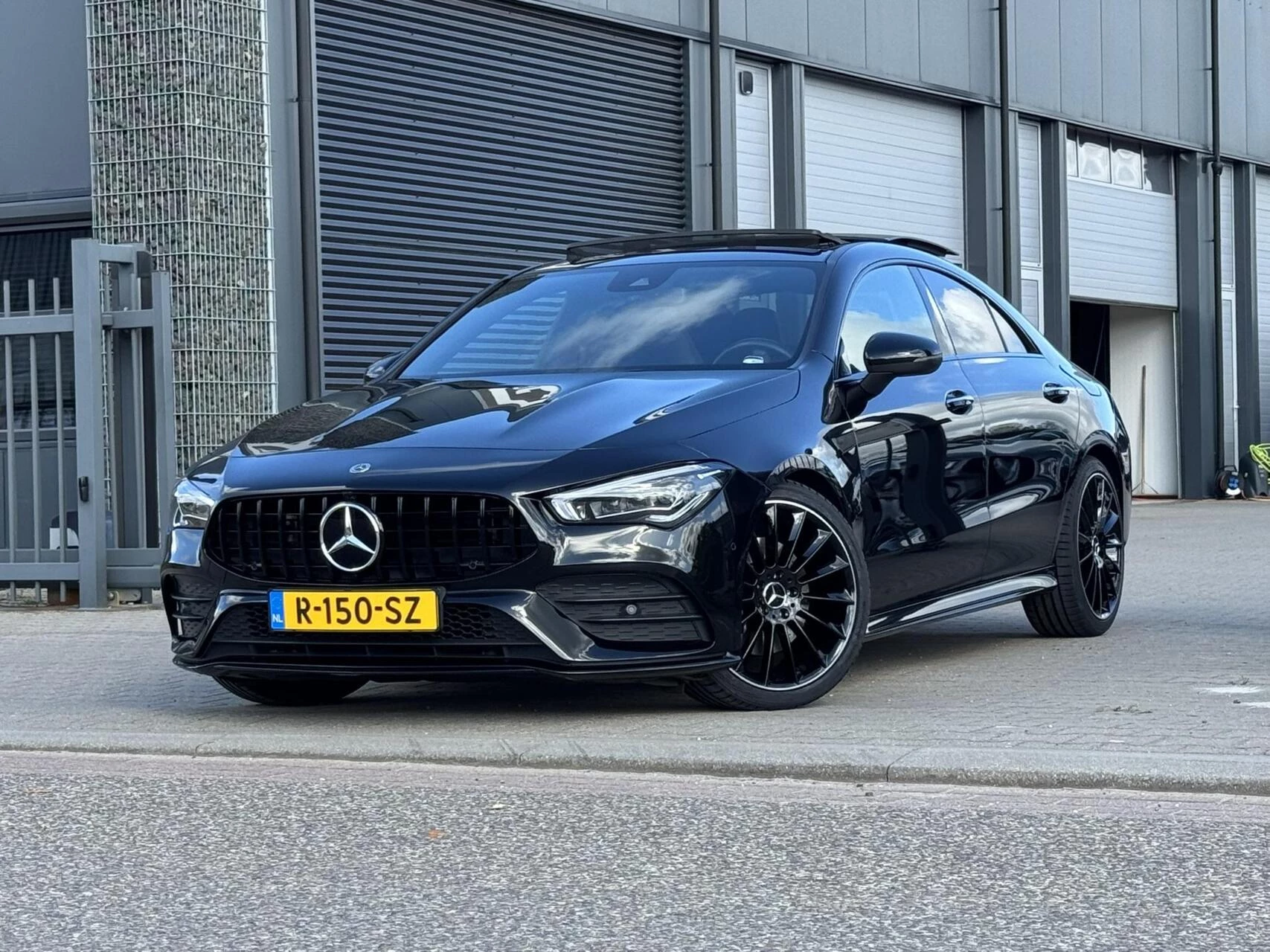 Hoofdafbeelding Mercedes-Benz CLA