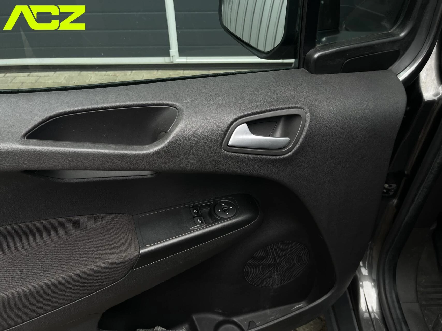 Hoofdafbeelding Ford Transit Courier