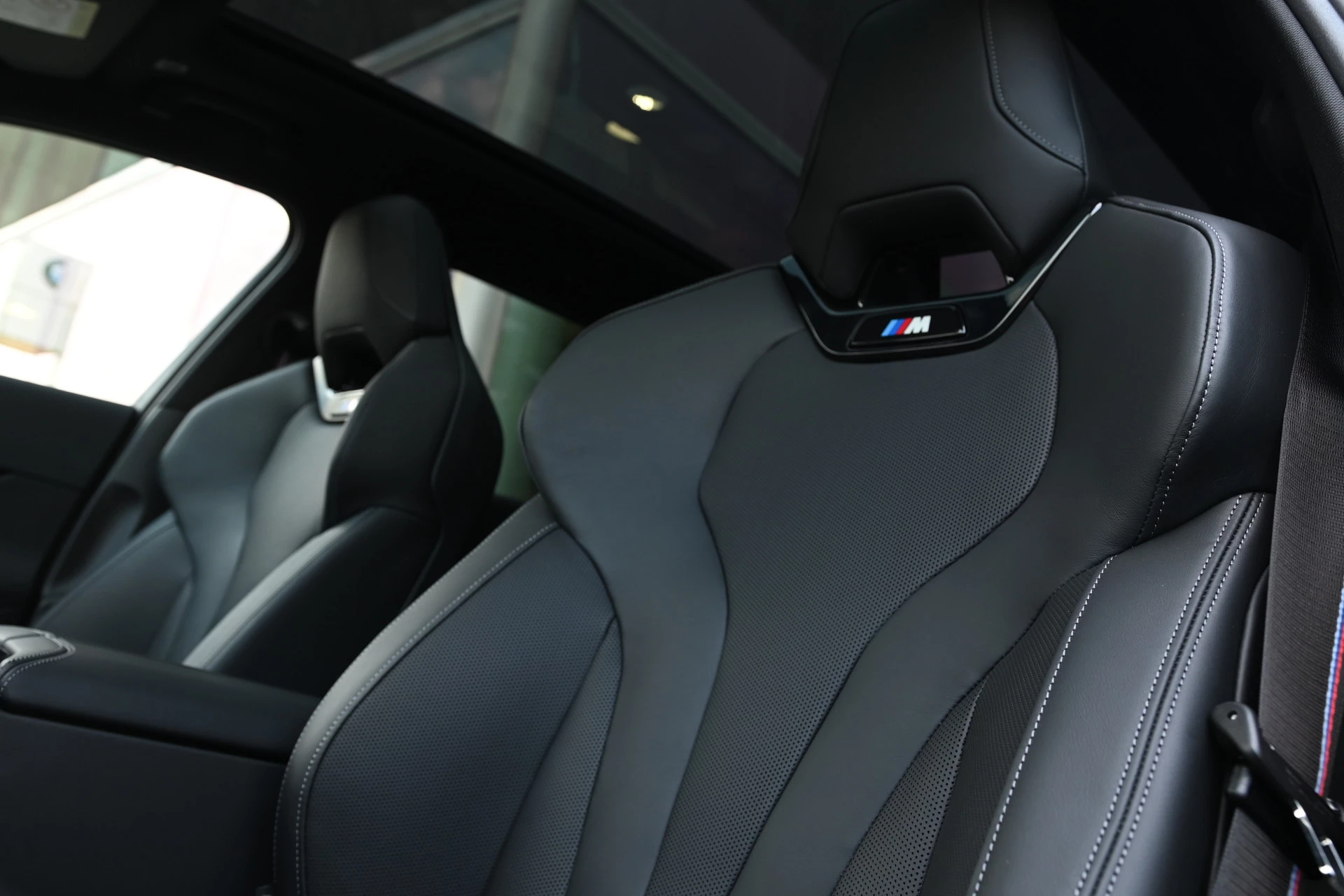 Hoofdafbeelding BMW i5