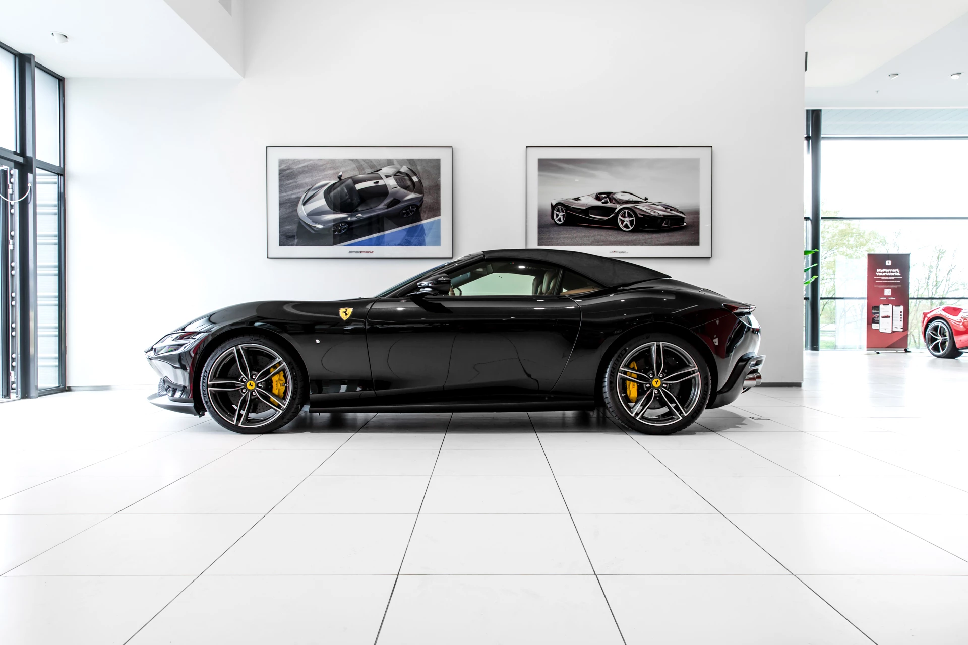 Hoofdafbeelding Ferrari Roma