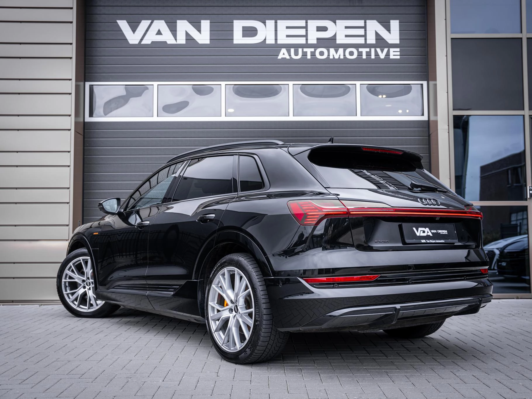 Hoofdafbeelding Audi e-tron