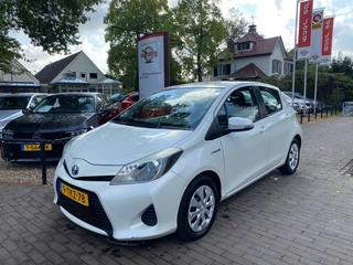 Toyota Yaris 1.5 HYBRID AUTOMAAT / NAVI / CAMERA / AIRCO-ECC / CRUISE CTR.