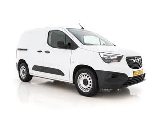 Hoofdafbeelding Opel Combo-e Opel Combo-e L1H1 Edition 50 kWh 3-Pers. [ 3-Fase ] Aut. * CCS-FASTLOADER  | AIRCO | DAB | CRUISE | PDC | COMFORT-SEATS*