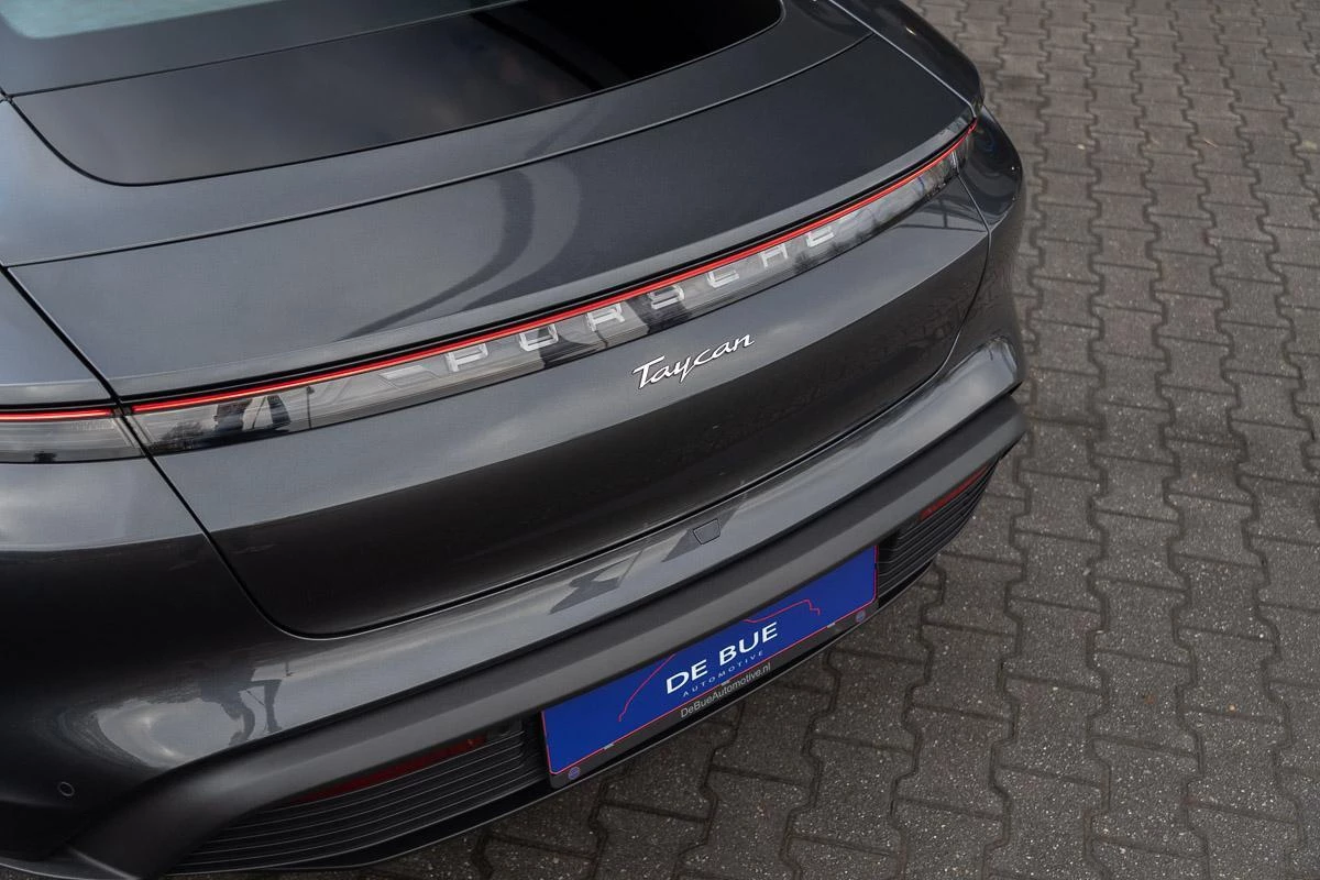 Hoofdafbeelding Porsche Taycan