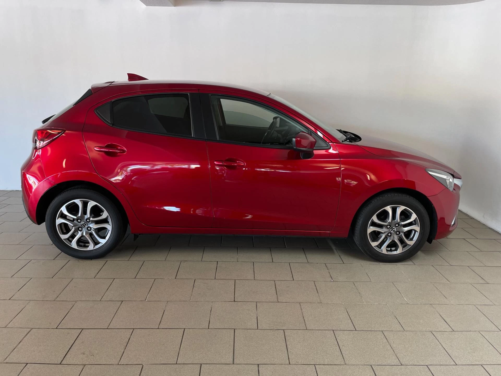 Hoofdafbeelding Mazda 2