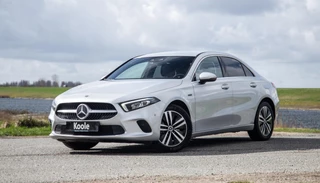 Mercedes-Benz A-klasse 250 e Business Solution Luxury Limited CARPLAY / LEER / CAMERA / AUTOMAAT