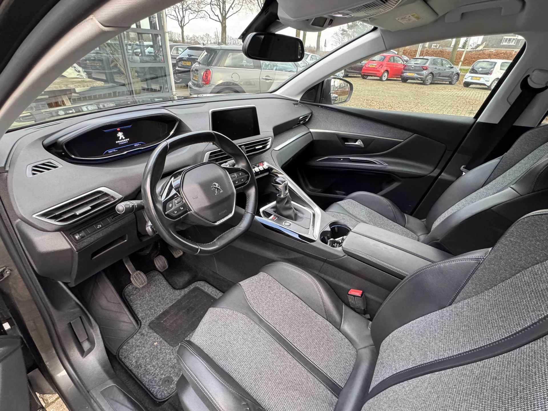 Hoofdafbeelding Peugeot 5008