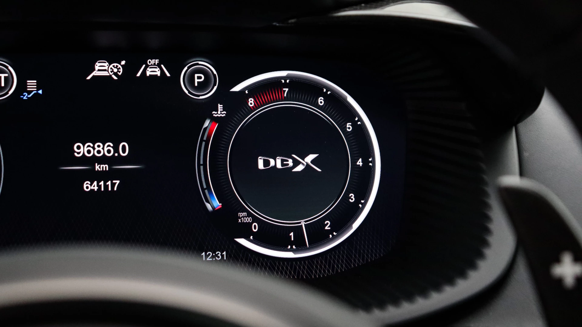 Hoofdafbeelding Aston Martin DBX