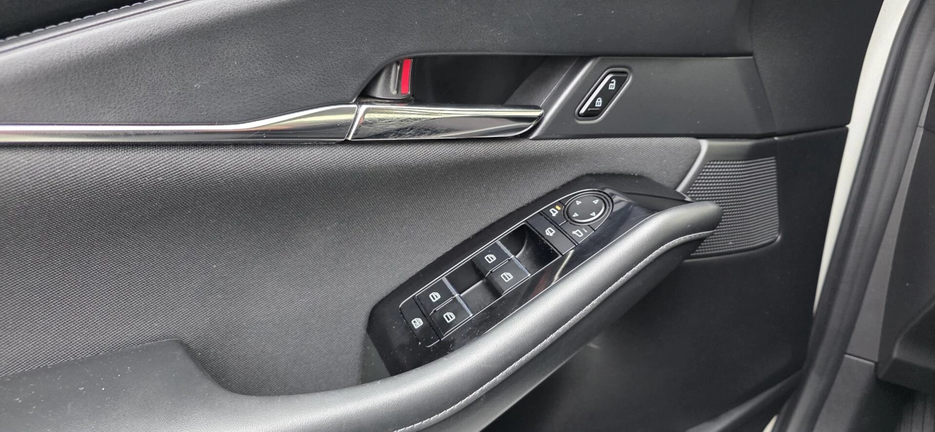 Hoofdafbeelding Mazda CX-30