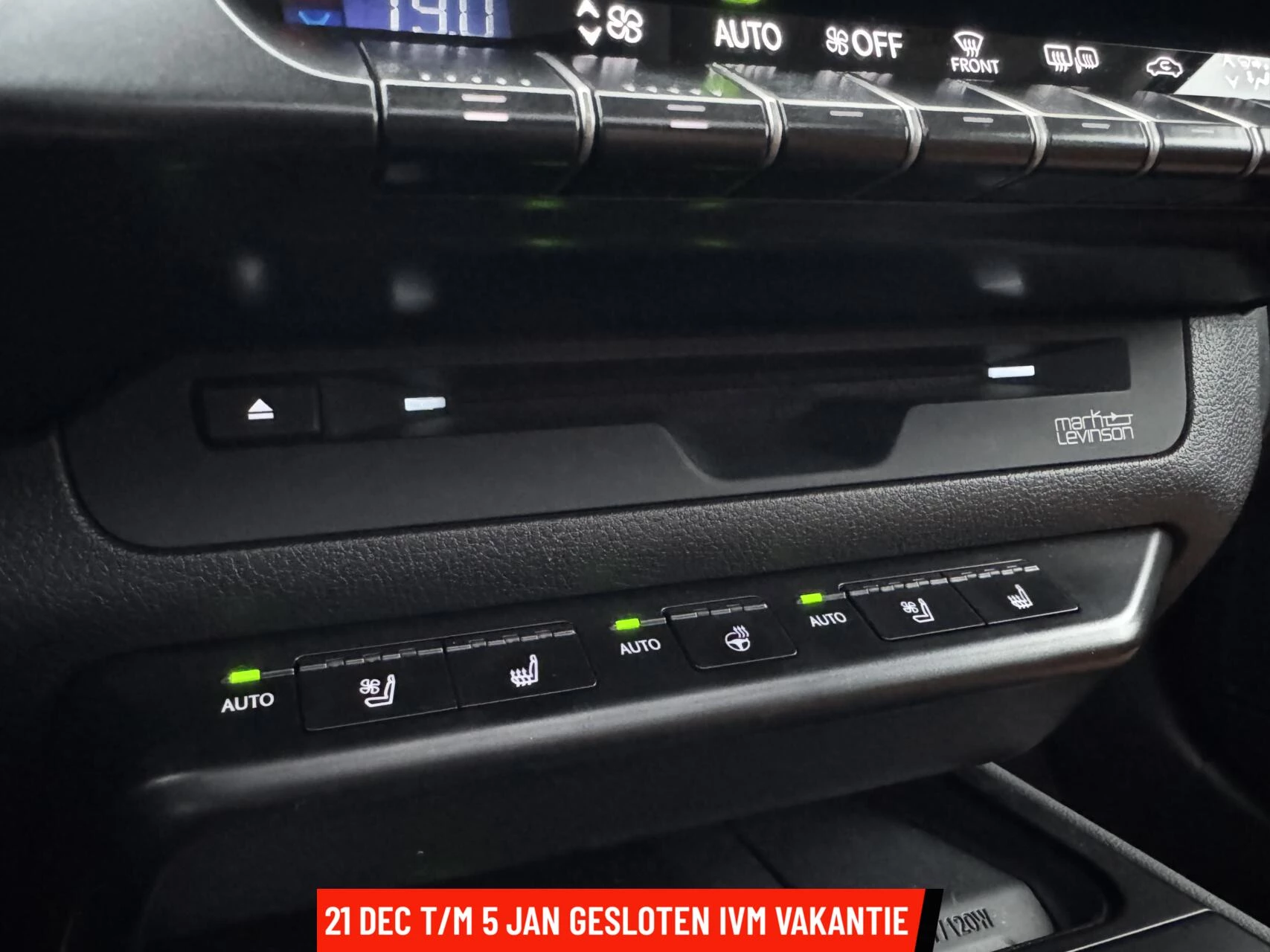 Hoofdafbeelding Lexus UX