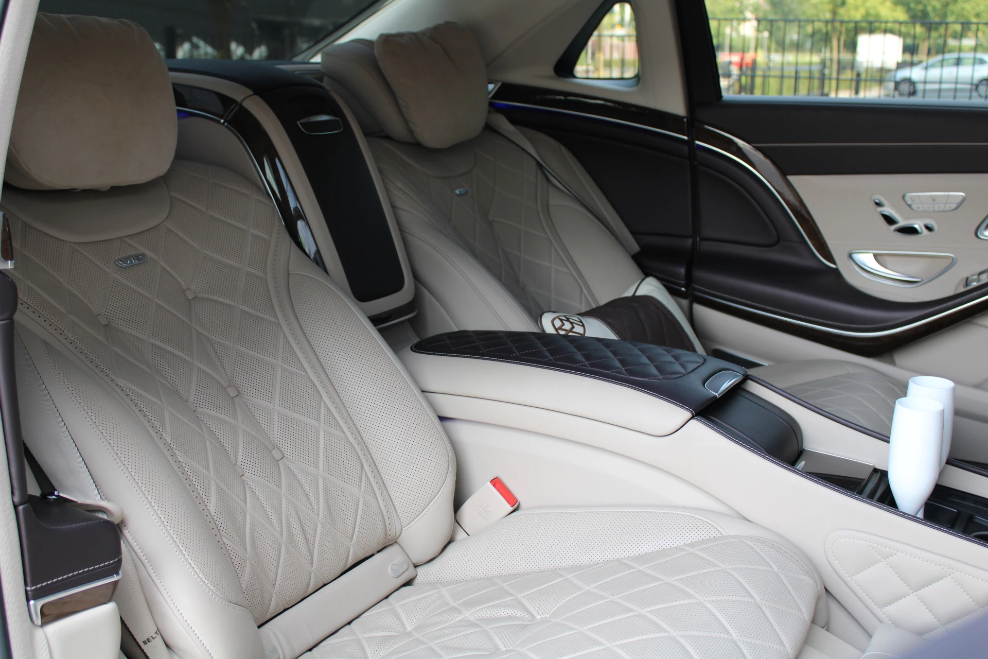 Hoofdafbeelding Mercedes-Benz S-Klasse