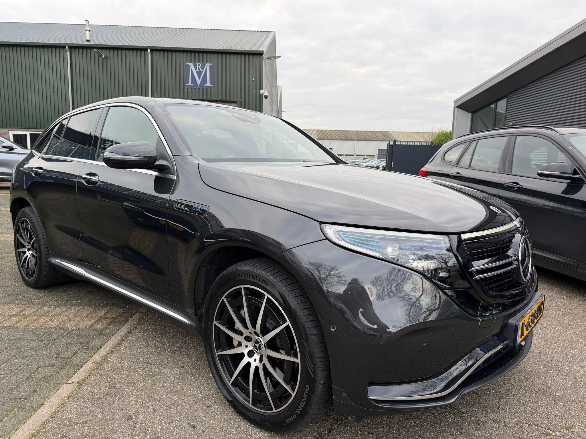 Hoofdafbeelding Mercedes-Benz EQC