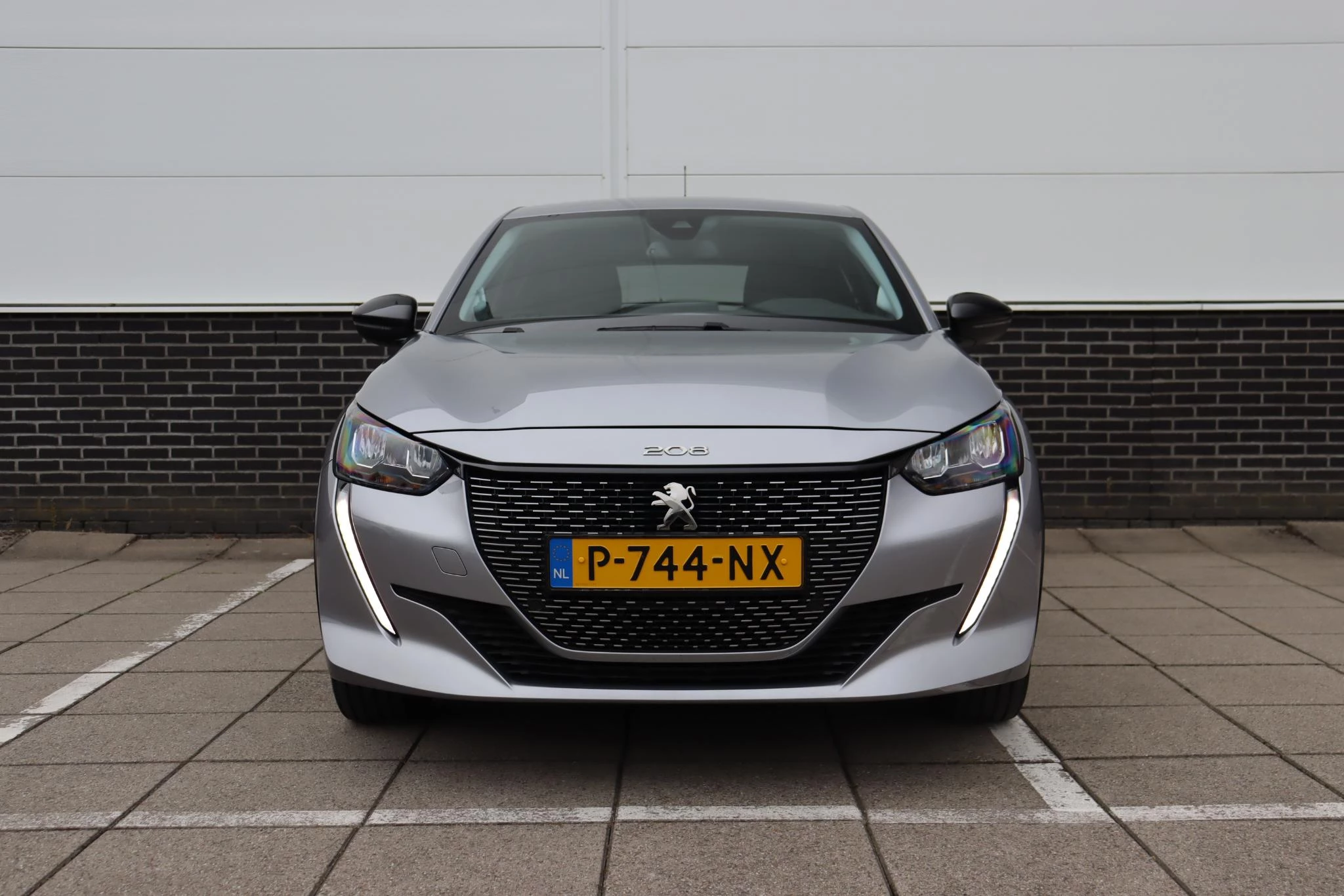 Hoofdafbeelding Peugeot e-208