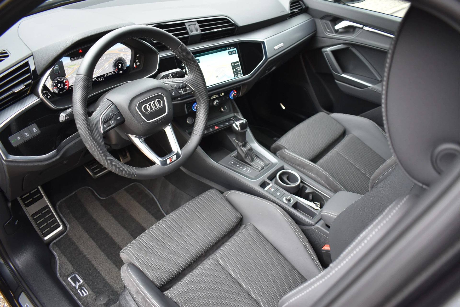 Hoofdafbeelding Audi Q3