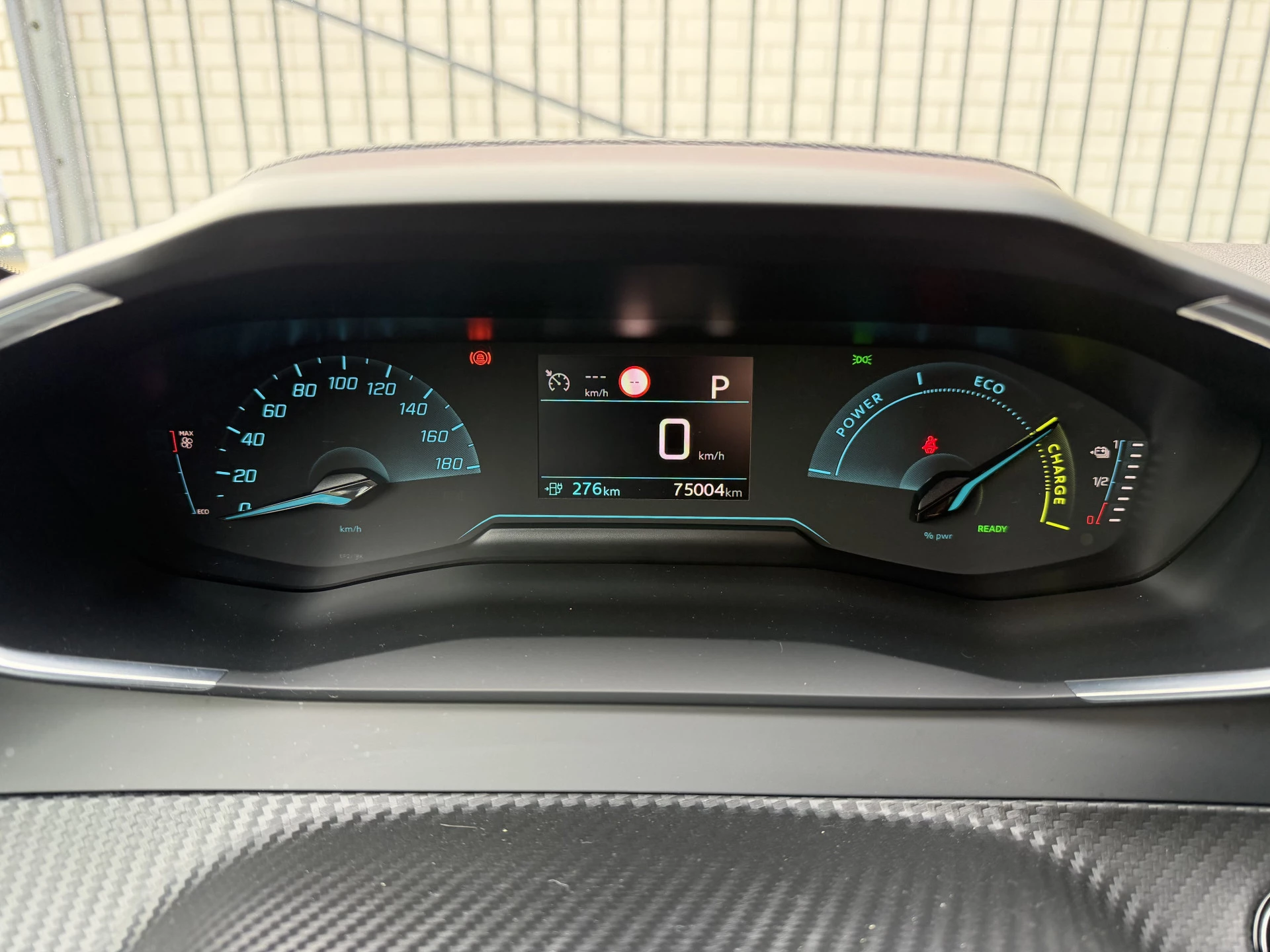 Hoofdafbeelding Peugeot e-208