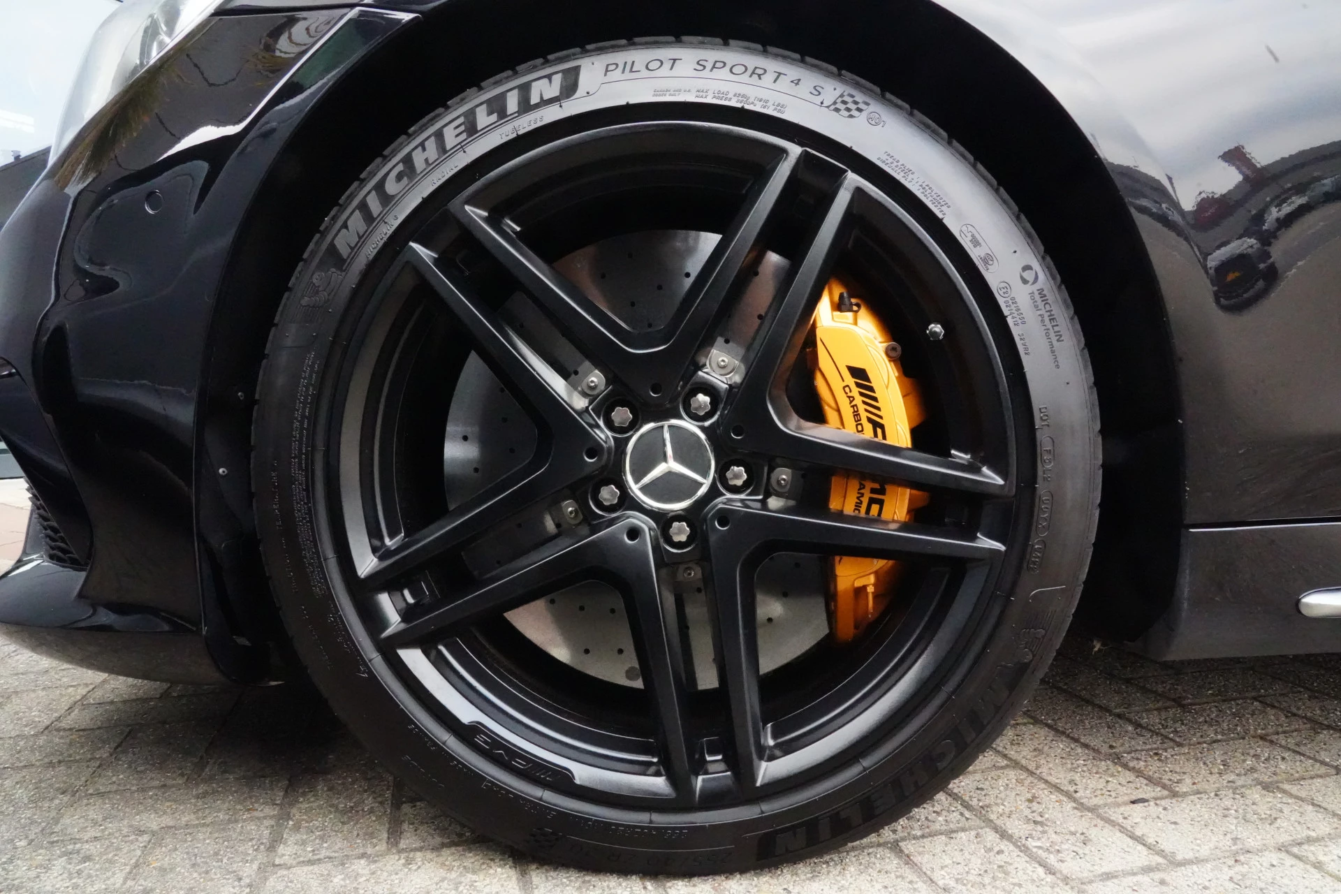 Hoofdafbeelding Mercedes-Benz S-Klasse