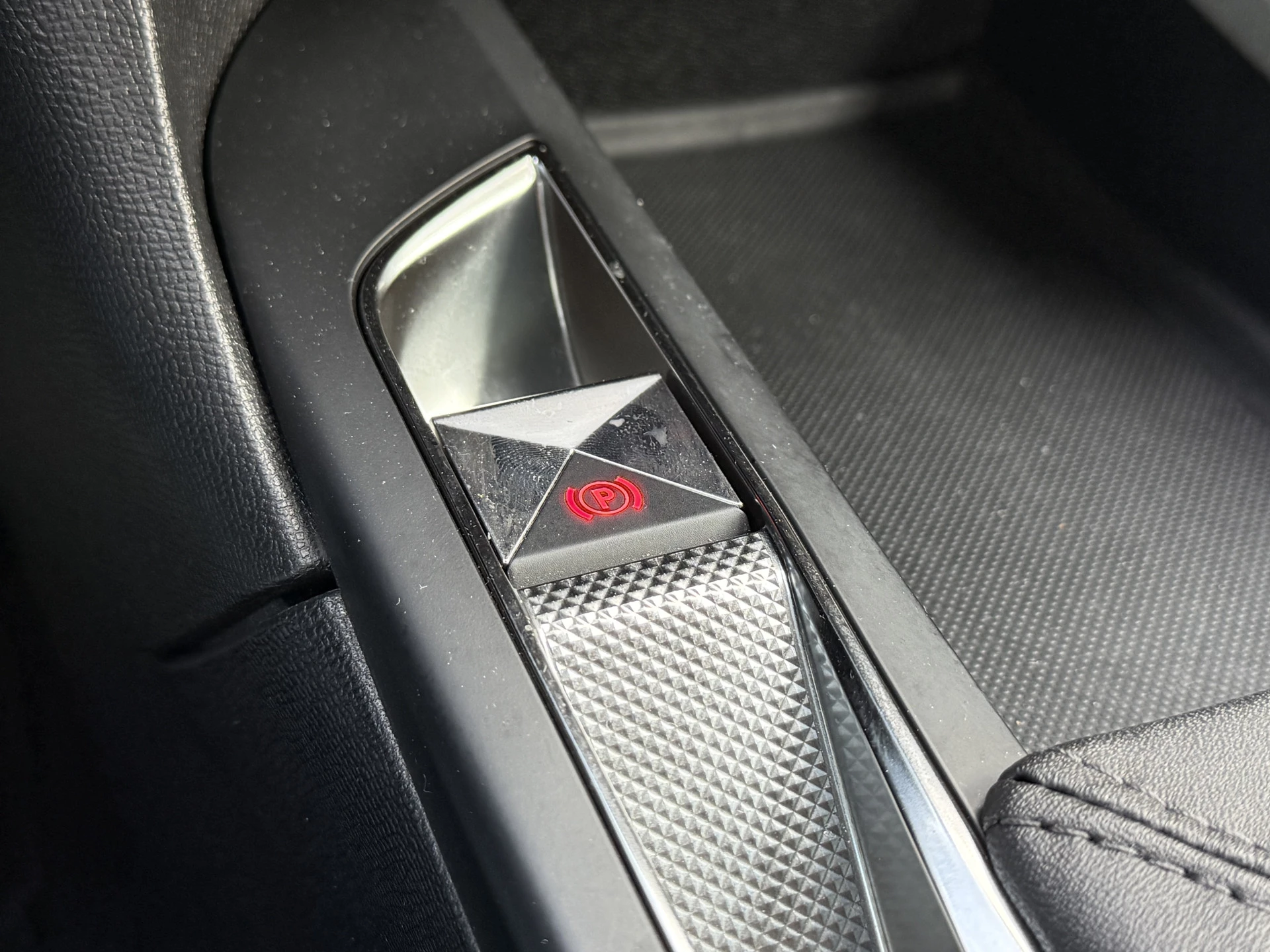Hoofdafbeelding DS DS 3
