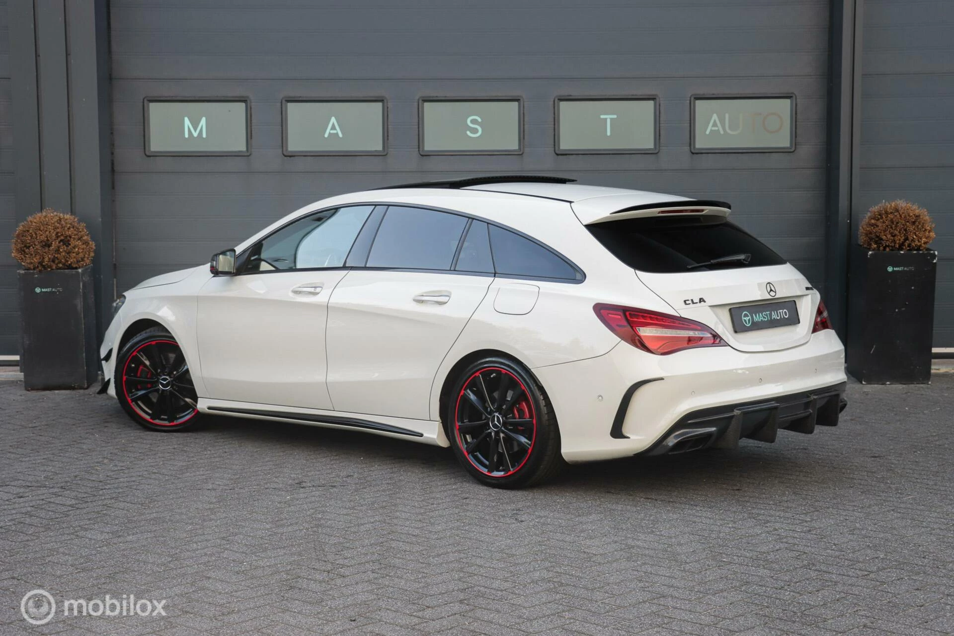 Hoofdafbeelding Mercedes-Benz CLA