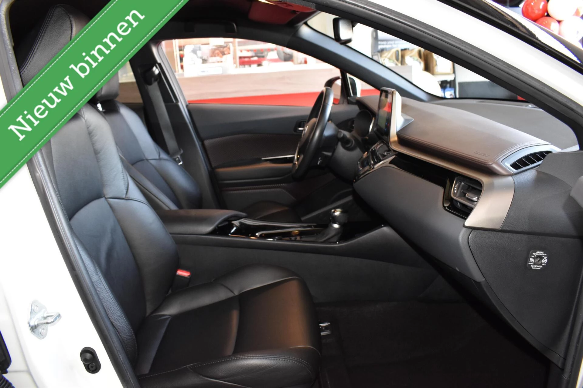 Hoofdafbeelding Toyota C-HR