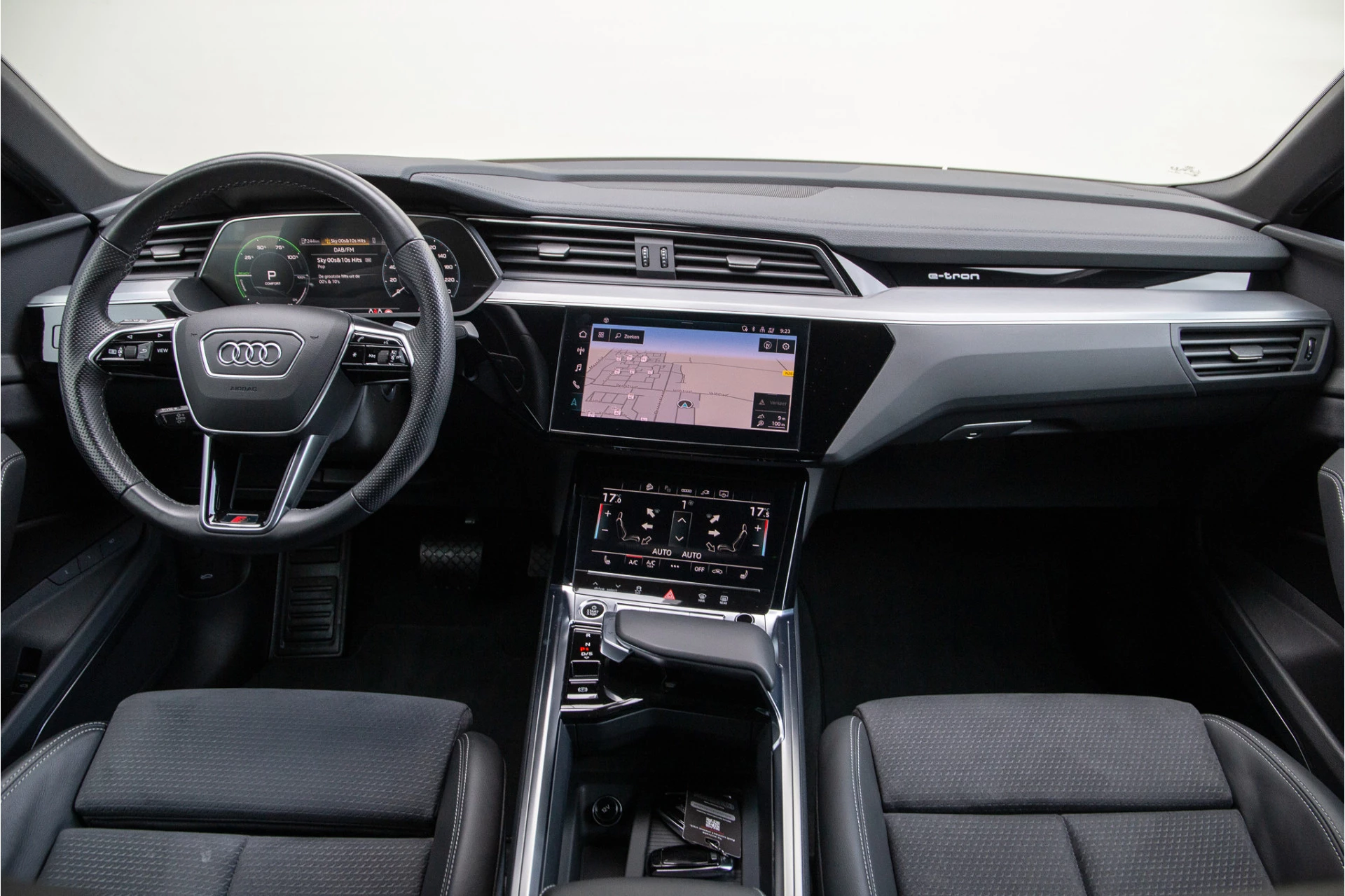 Hoofdafbeelding Audi e-tron
