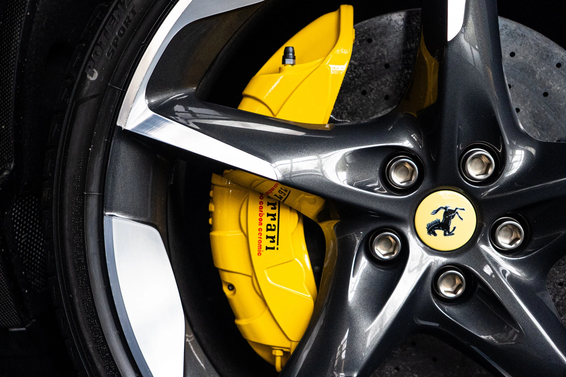 Hoofdafbeelding Ferrari Purosangue