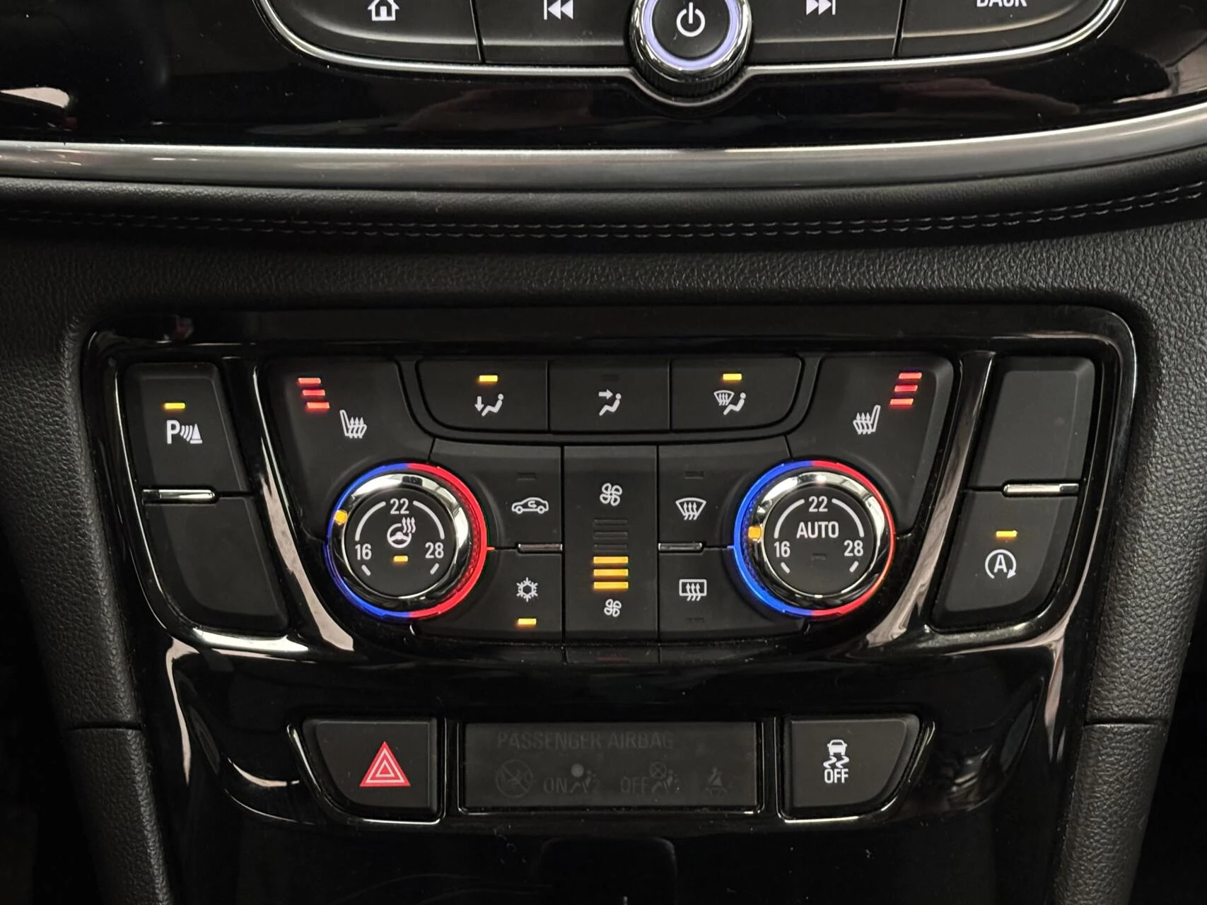 Hoofdafbeelding Opel Mokka X