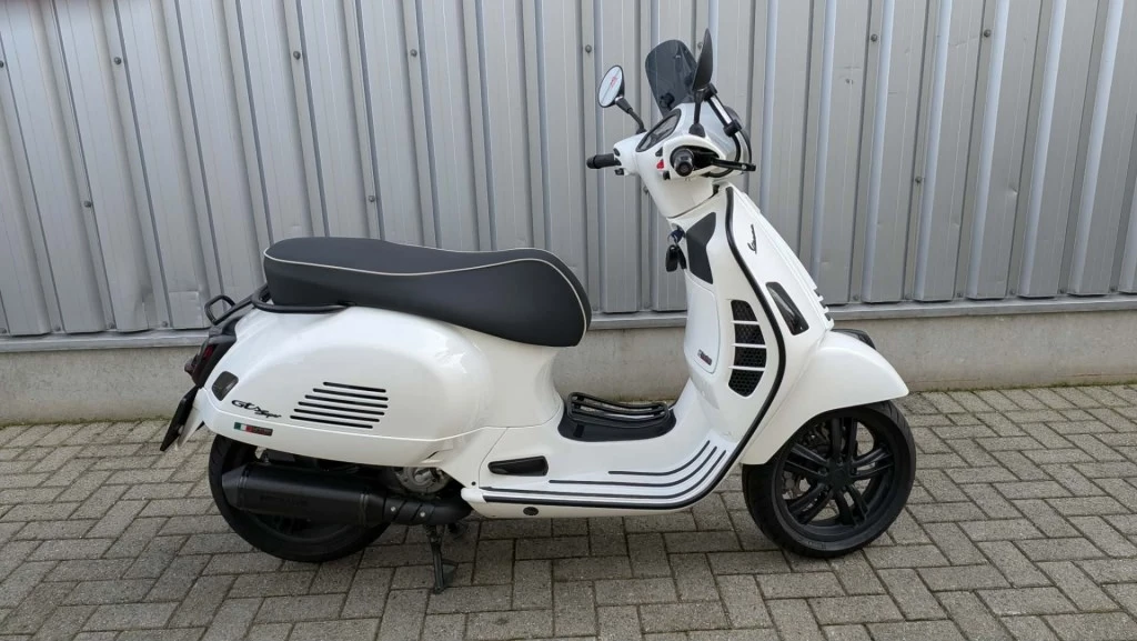 Hoofdafbeelding Vespa GTS