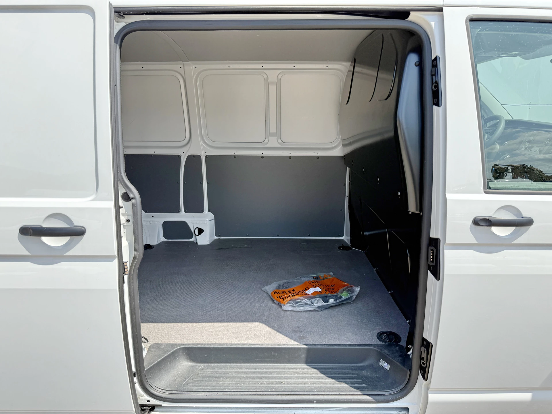 Hoofdafbeelding Volkswagen e-Transporter