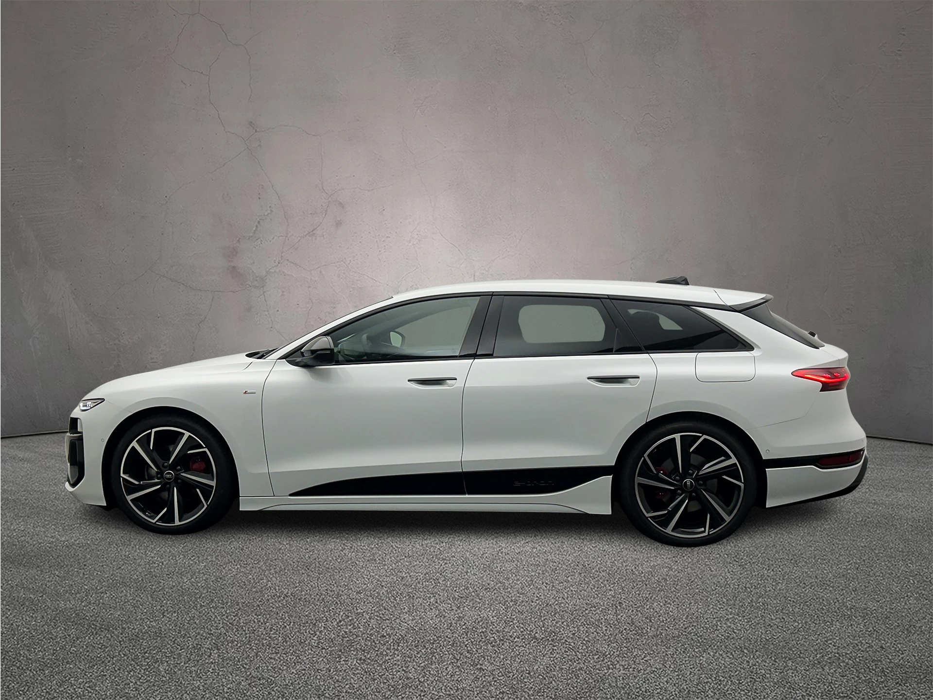 Hoofdafbeelding Audi A6 Avant e-tron