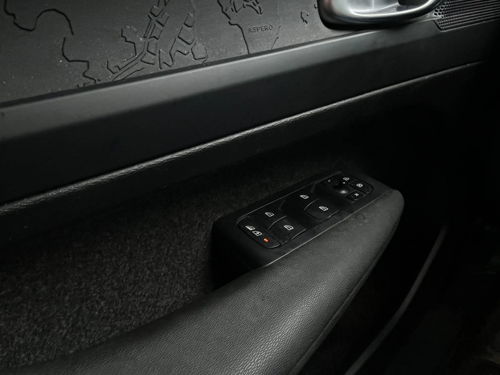 Hoofdafbeelding Volvo C40