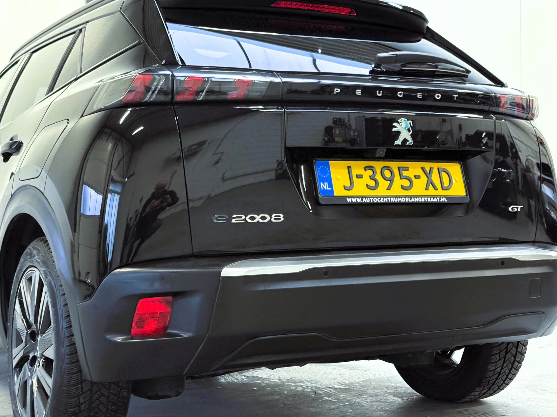 Hoofdafbeelding Peugeot e-2008