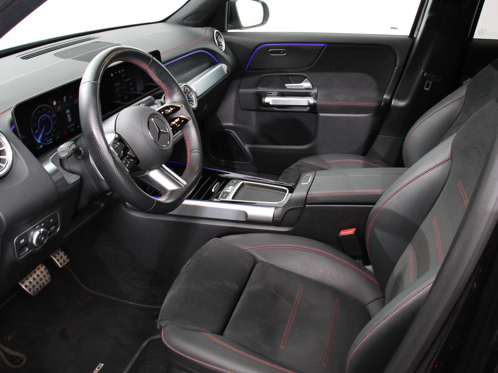 Hoofdafbeelding Mercedes-Benz EQB