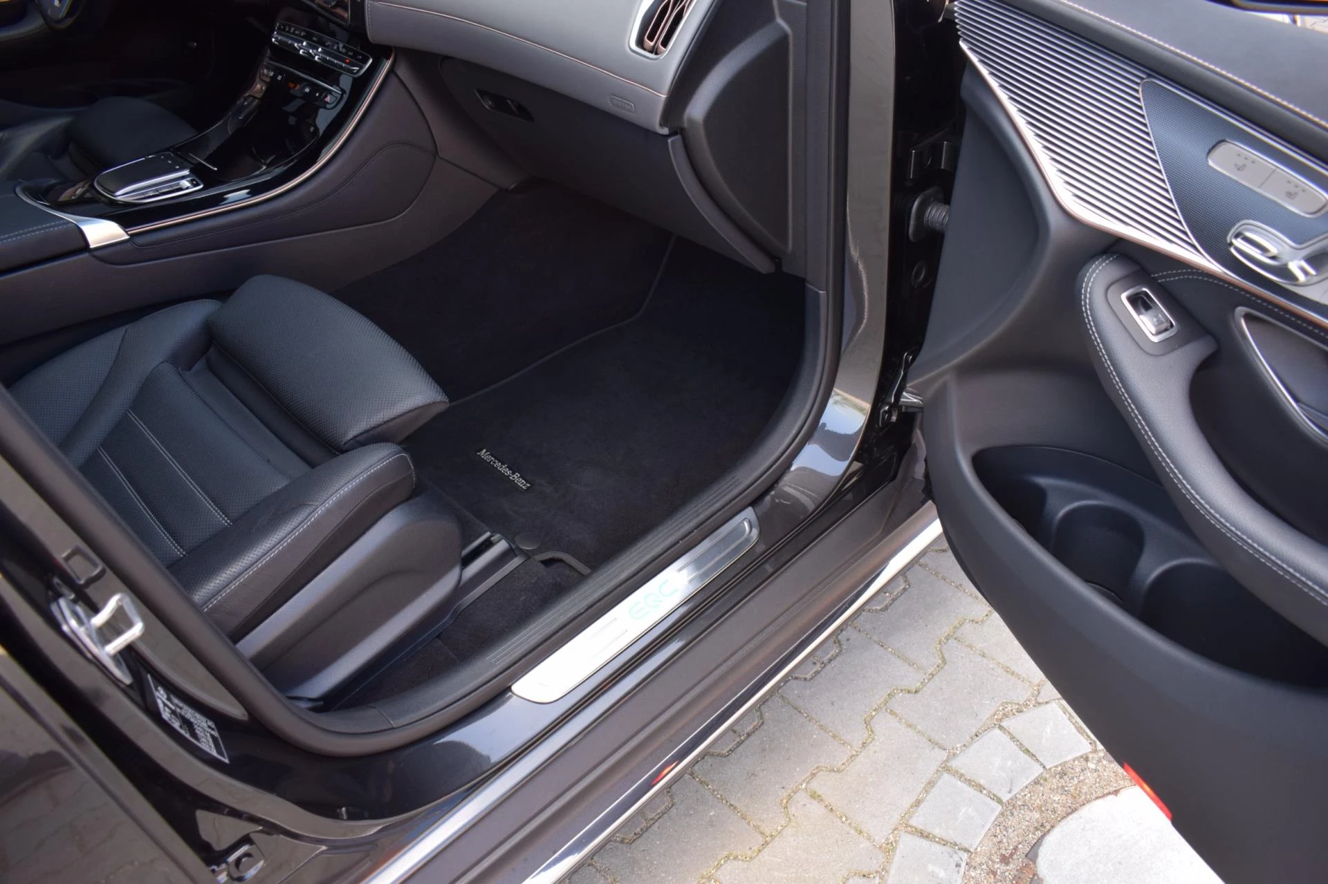 Hoofdafbeelding Mercedes-Benz EQC