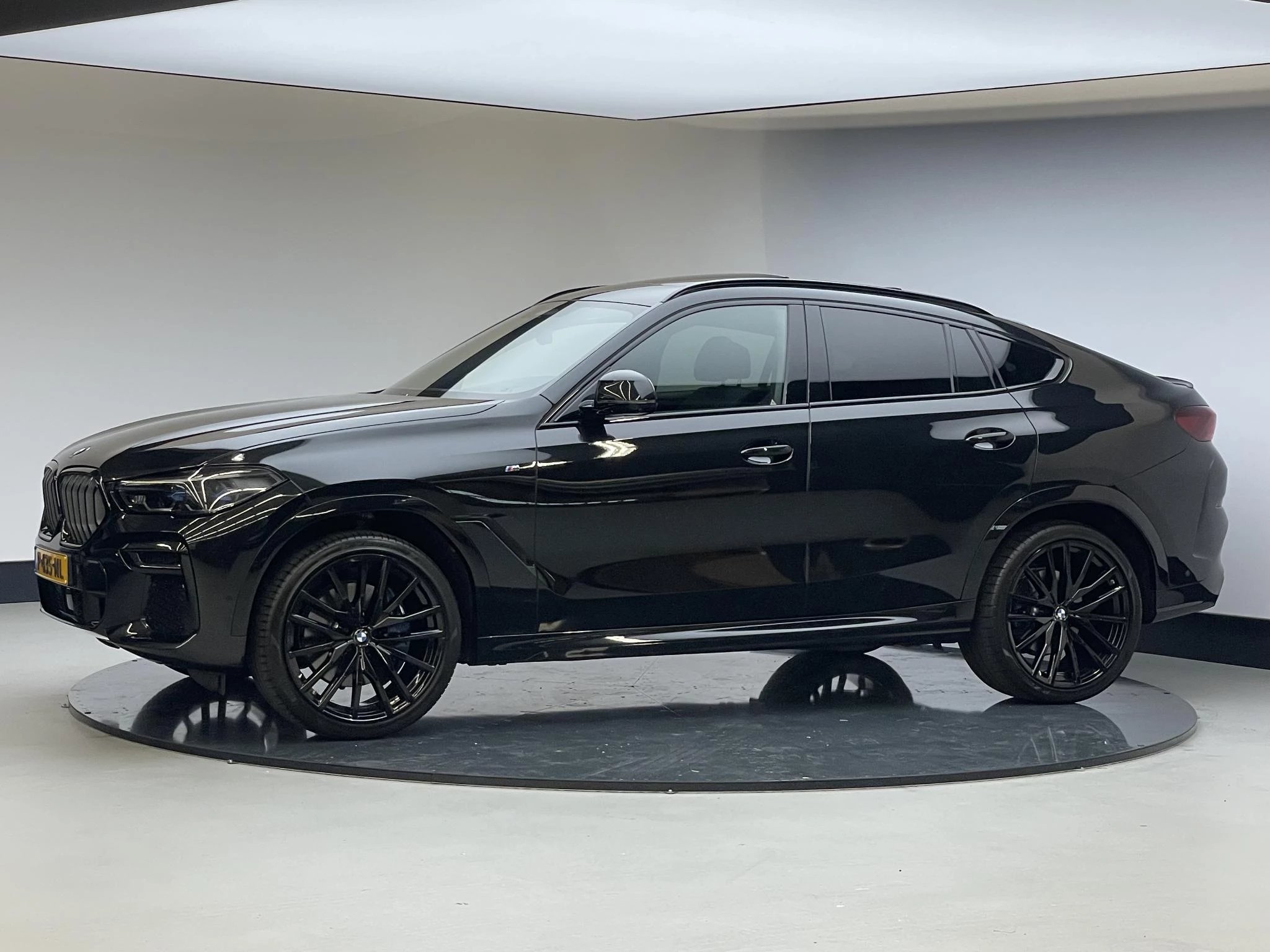 Hoofdafbeelding BMW X6