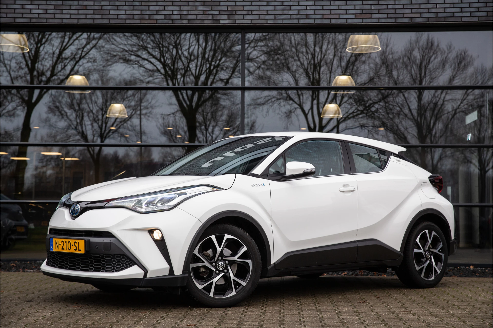 Hoofdafbeelding Toyota C-HR