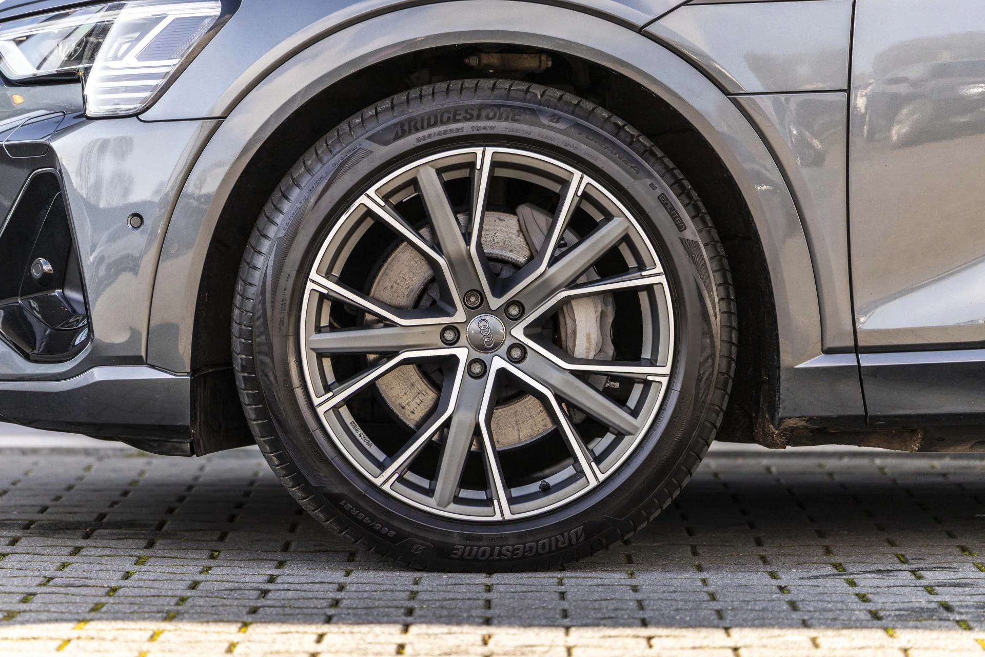 Hoofdafbeelding Audi e-tron