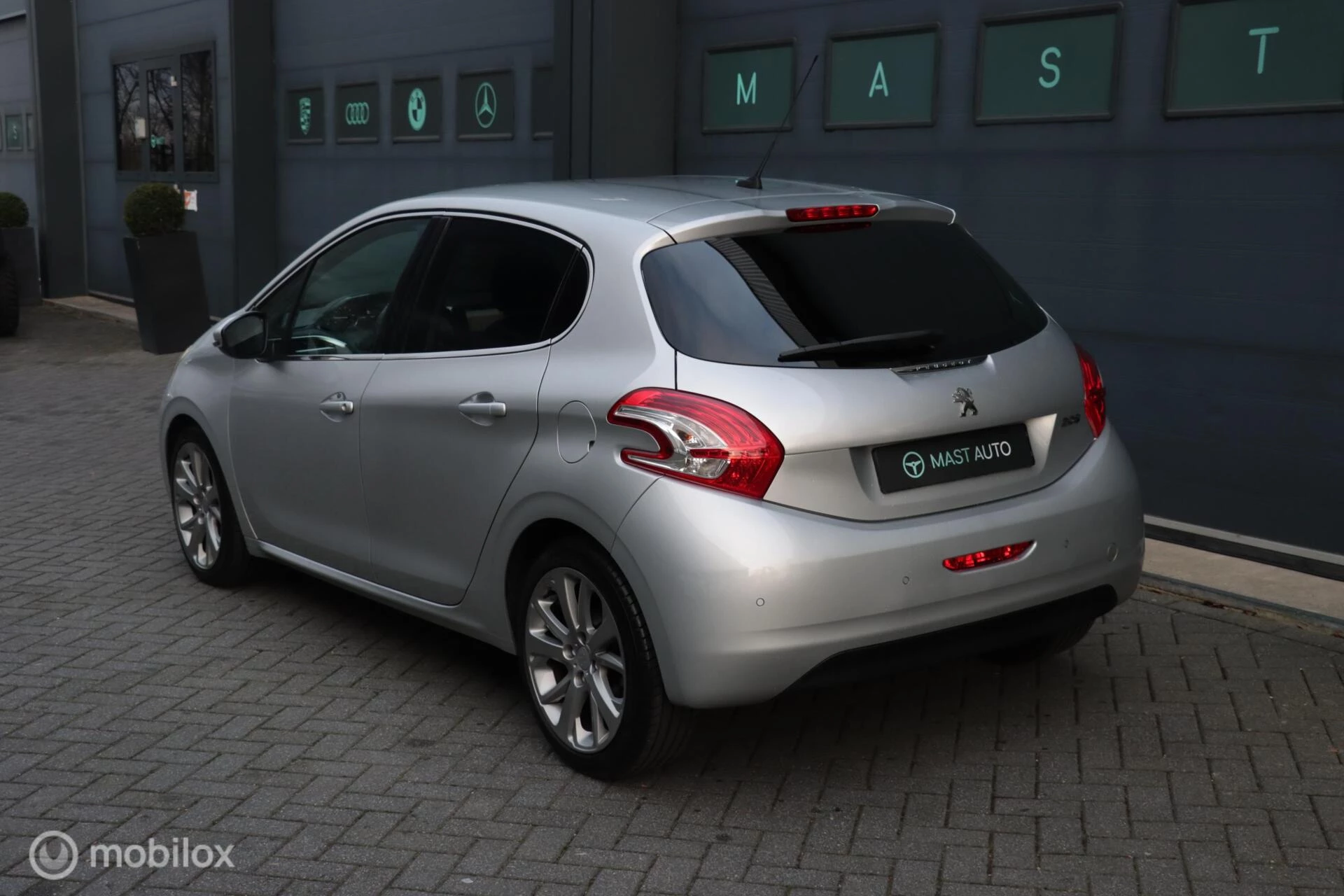 Hoofdafbeelding Peugeot 208