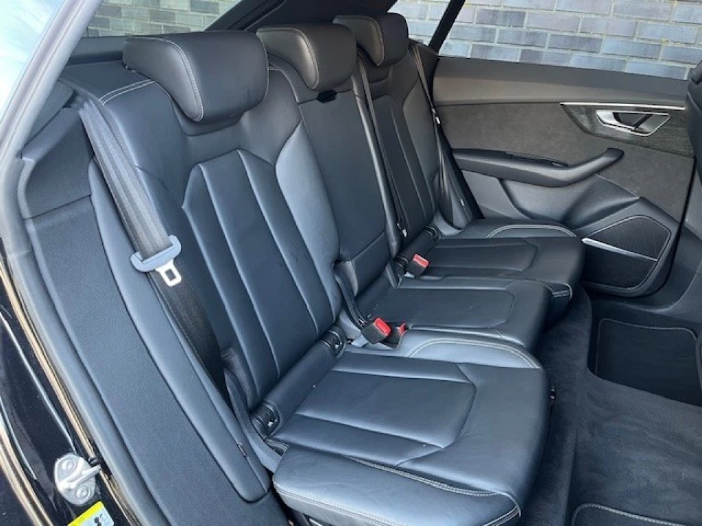 Hoofdafbeelding Audi Q8