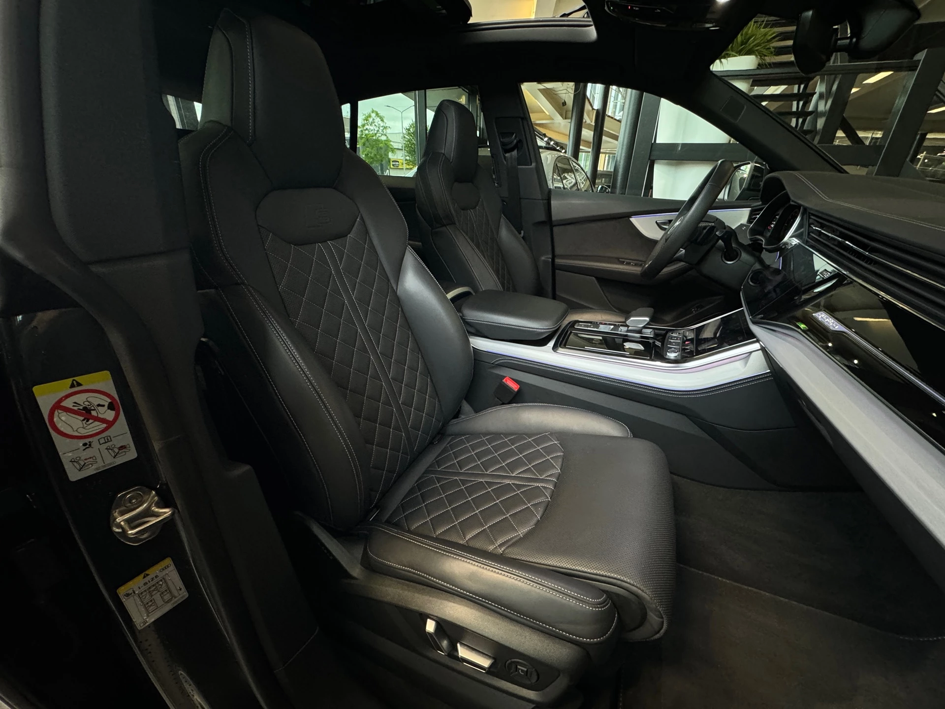 Hoofdafbeelding Audi Q8