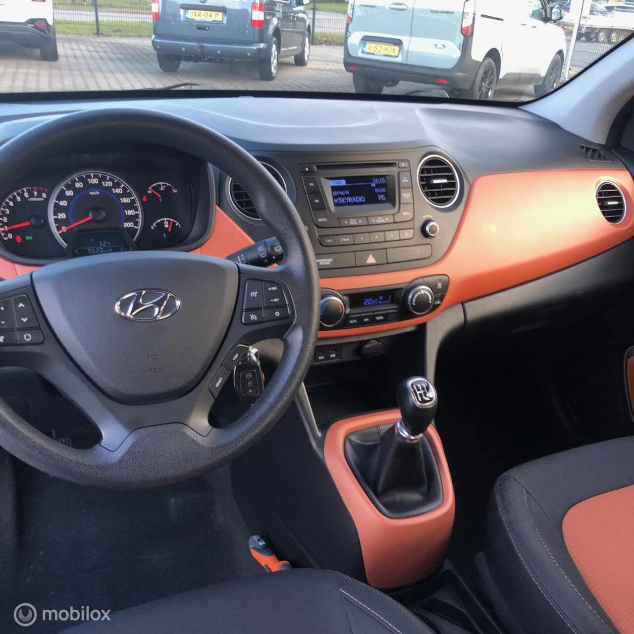 Hoofdafbeelding Hyundai i10
