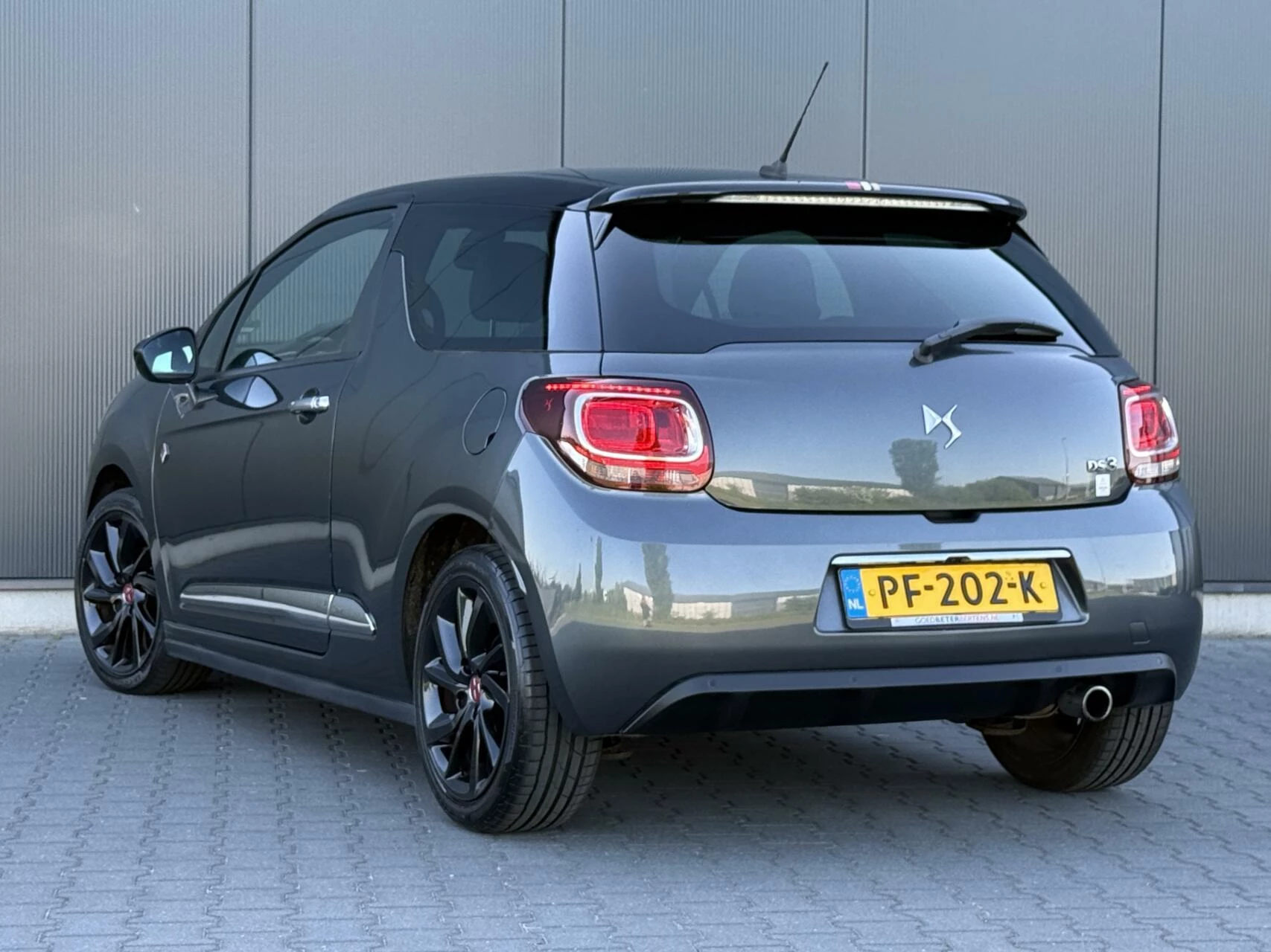 Hoofdafbeelding DS DS 3