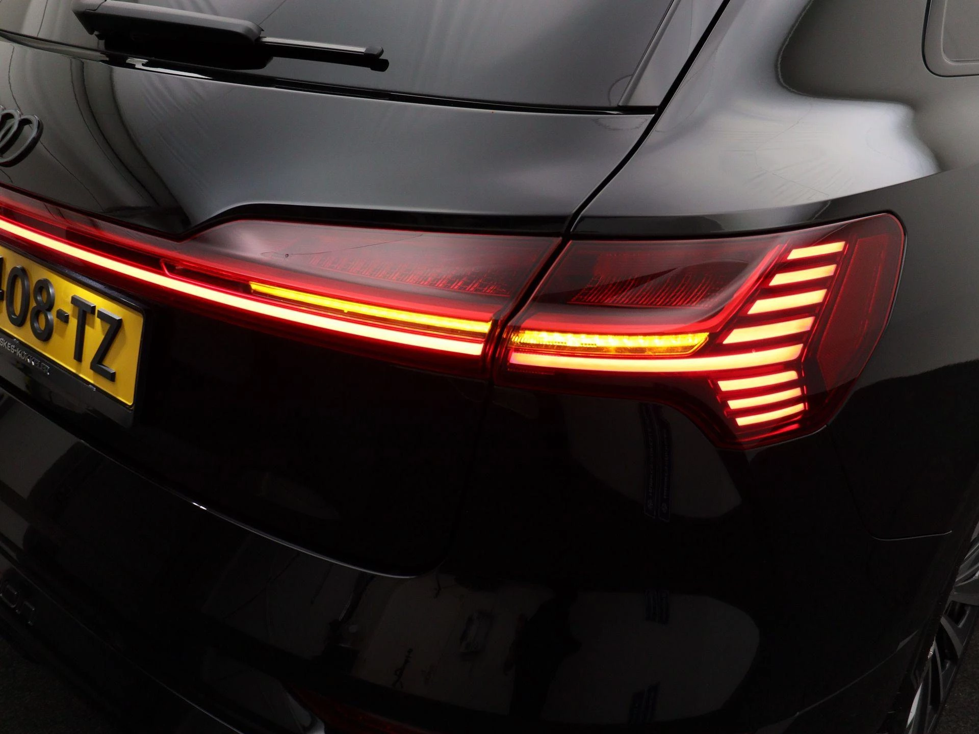 Hoofdafbeelding Audi Q8 e-tron