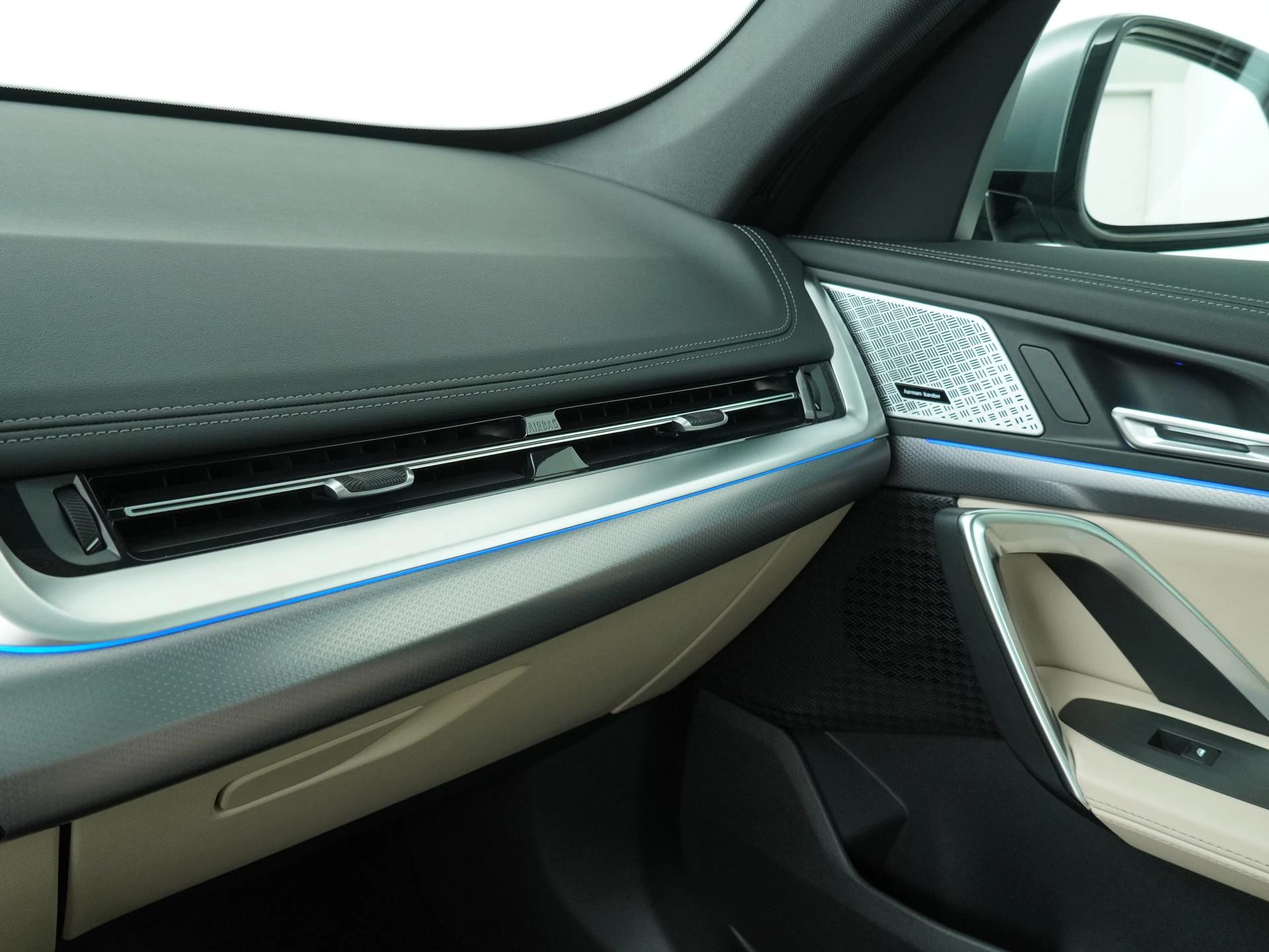 Hoofdafbeelding BMW iX1
