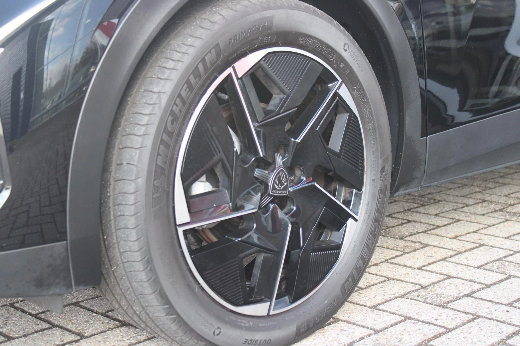 Hoofdafbeelding Peugeot 408