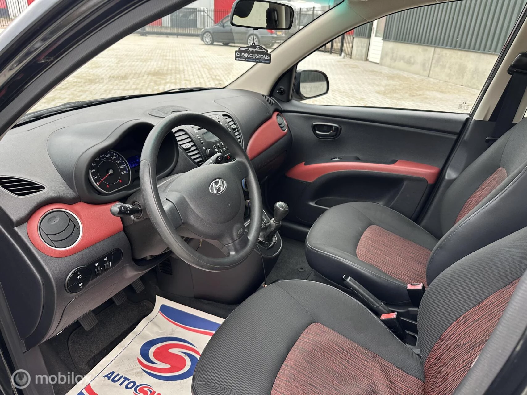 Hoofdafbeelding Hyundai i10