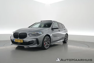 Hoofdafbeelding BMW 1 Serie BMW 1 Serie 118i M-Sport Pro - Orig. NL | Rijklaar! | ShadowLine | S/K-dak | Dig. Cockpit | HarmanKardon | Stuur-+Stoelverw. | Nav+App.connect | Camera+PDC | Elek. Klep | LED V
