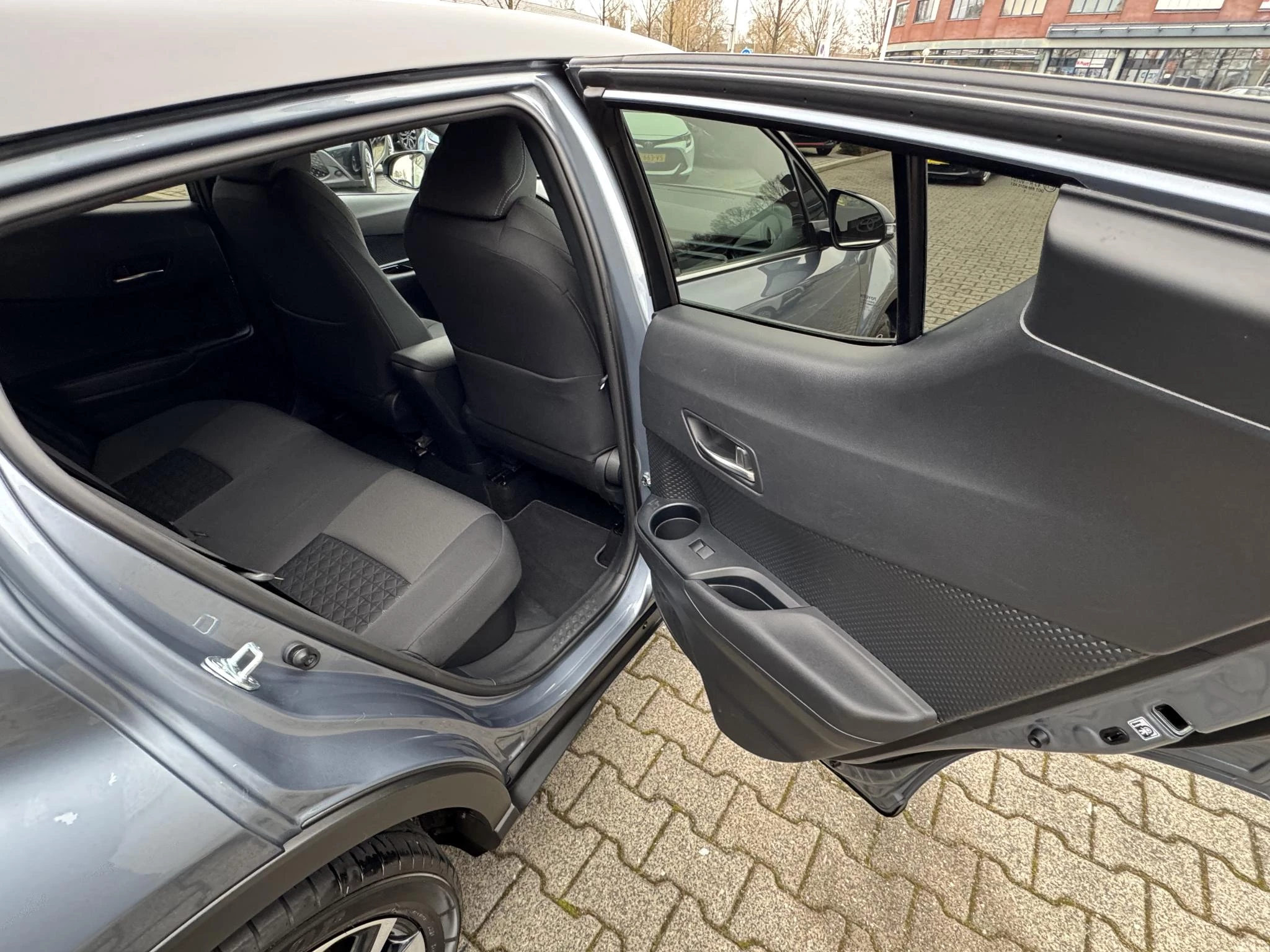 Hoofdafbeelding Toyota C-HR